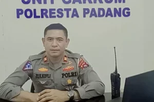 Respon Cepat Unit Laka Satlantas Polresta Padang, Penanganan Mobil Pajero Tabrak Pohon di Koto Tangah