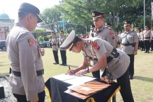 Kapolresta Padang Kombes Pol Apri Wibowo  Pimpin Sertijab, Warna Baru di Jajaran Pimpinan