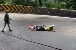 Proyek Sitinjau Lauik, Puluhan Pengendara Jadi Korban