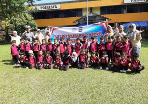 Polantas Menyapa, Satlantas Polresta Padang Ajak Anak TK Kenali Tugas Polisi