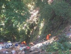Basarnas Padang Evakuasi Jasad Bayi Korban Pembunuhan yang Dibuang di Jurang Ngarai Sianok