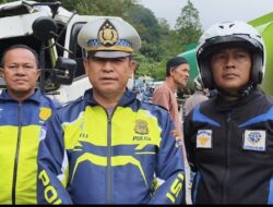 Iptu Zulkifli, Kanit Laka Lantas Polresta Padang: Kecelakaan Beruntun Libatkan 10 Kendaraan di Sitinjau Lauik, Empat Orang Luka