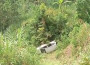 Mobil Terjun ke Jurang Sedalam 30 Meter di Jalur Padang–Solok