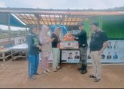 BPBD Kota Padang Serahkan Bantuan kepada Warga Terdampak Angin Puting Beliung di Bungus Teluk Kabung