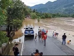 Ditlantas Polda Sumbar Kombes Pol H. M. Reza Chairul Sidiq Peringatkan Pengendara: Akses Tarusan Terputus, Cari Jalur Alternatif