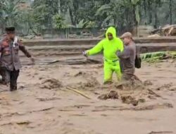 Ketika Air Menguasai Kota: Upaya Polresta Padang Menembus Banjir, Longsor, dan Galodo