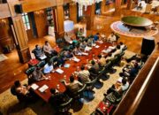 Presiden Prabowo Panggil Sejumlah Menteri ke Hambalang, Tekankan Penanganan Bencana dan Stabilitas Harga