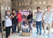 PJKIP Salurkan Bantuan Perlengkapan Sekolah untuk Murid SD Terdampak Banjir di Kampung Lapai