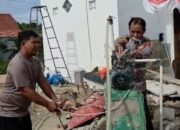 Di Tengah Lumpur dan Krisis Air Bersih, Polisi Hadir Jadi Sandaran Warga Nanggalo