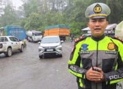 Arus Lalu Lintas Solok–Padang Sempat Melambat, Kasat Lantas Pastikan Kondisi Terkini Terkendali
