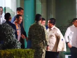 Kapolri Jenderal Listyo Sigit Prabowo Dampingi Presiden dalam Rapat Terbatas Penanganan Bencana Sumbar