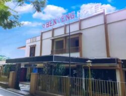 Hotel Benteng Bukittinggi Tawarkan Nuansa Sejarah dengan Panorama Gunung Singgalang dan Jam Gadang