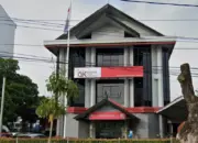 OJK Cabut Izin Usaha PT BPR Suliki Gunung Mas