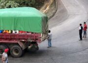 Truk Batu Bara Alami Kendala Teknis di Sitinjau Lauik, Arus Padang–Solok Tersendat