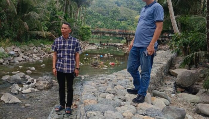Ali Muda Tinjau Pembangunan Pebahan Tebing Batang Ombak di Jorong IX Abam Pasaman