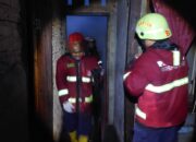 Damkar Padang Sigap Padamkan Kebakaran Rumah di Korong Gadang, Kerugian Capai Rp100 Juta