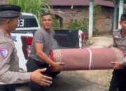 Satlantas Polres Pesisir Selatan Gelar Bakti Amal, Serahkan Bantuan Sajadah untuk Mushola Nurul Yakin