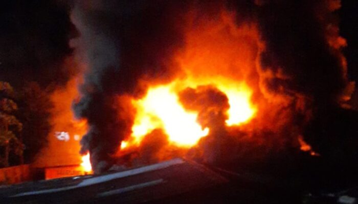 Kebakaran Hanguskan Rumah di Dekat Kampus UNP Lubuk Buaya, Warga: Terjadi Saat Akan Salat Subuh